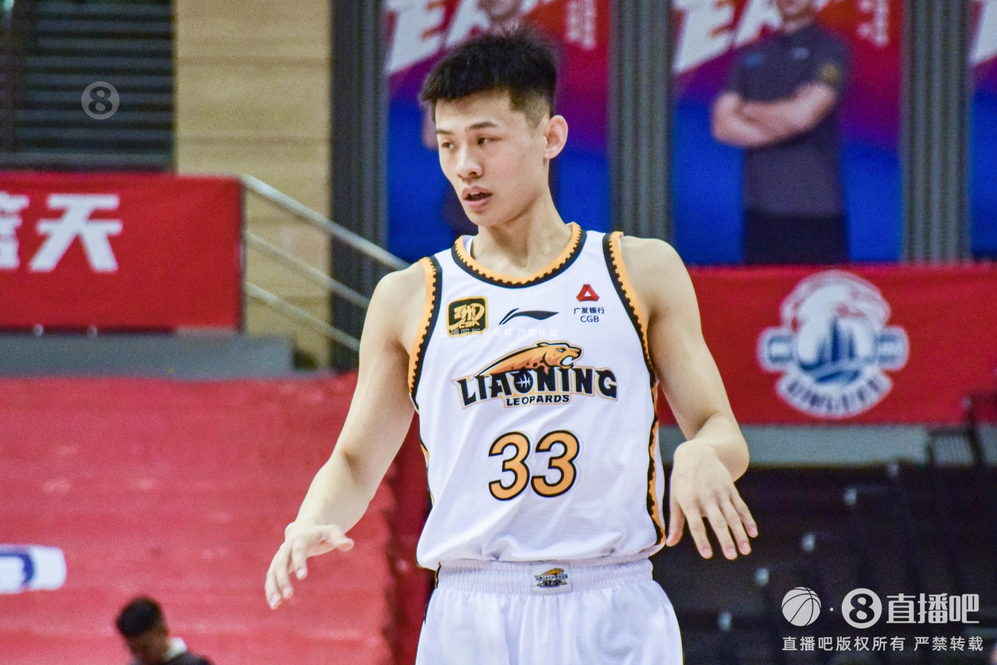 盡力了！王嵐嵚末節(jié)2記三分 全場18分鐘4中3拿到10分